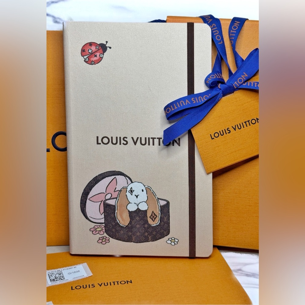 Authentic Louis Vuitton Limited Edition Bunny Notebook with Stickers Full set - Picture 3 of 15